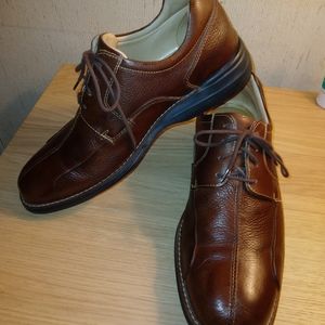 Johnston and Murphy Mens Brown Leather Dress Shoes sz10.5